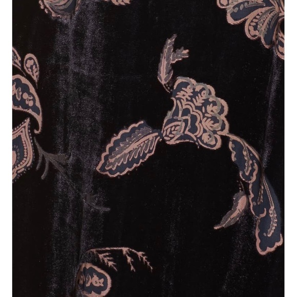 NWT Eliza J Velvet Cape Sleeve Dress Size 6 - Picture 5 of 6